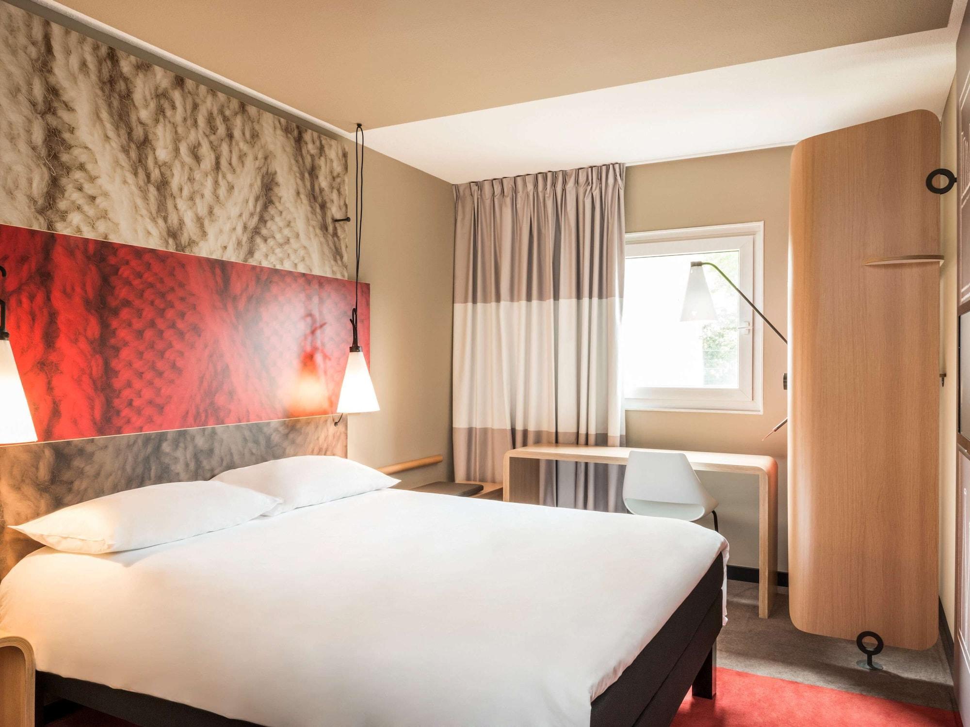 Ibis Est La Cité Hotel 3*
