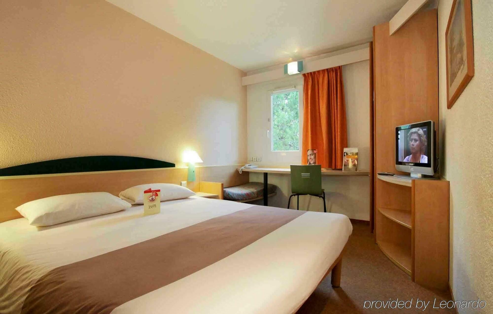 Hotel Ibis Est La Cité